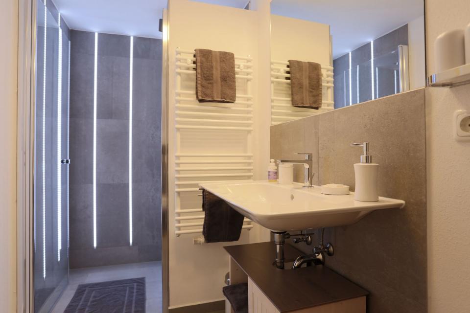 Unsere Apartments 17 Badezimmer I